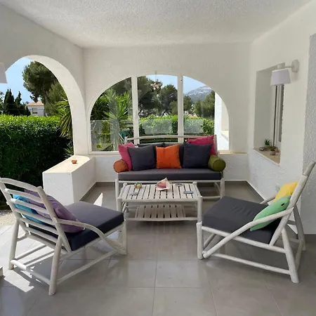 Villa Aqua Vista *