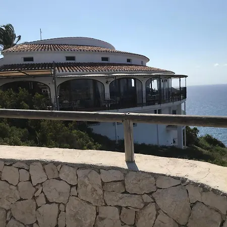 Aqua Vista Villa *