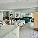 Vila Aqua Vista *